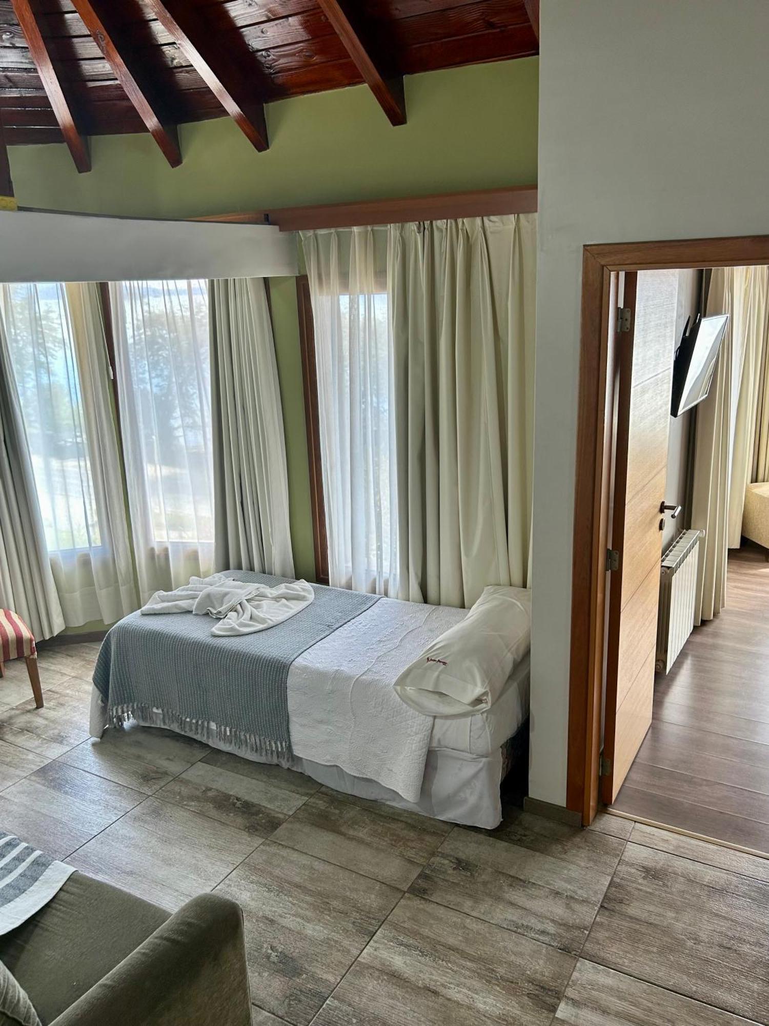Bahia Paraiso Apart & Suites San Carlos de Bariloche Exteriér fotografie