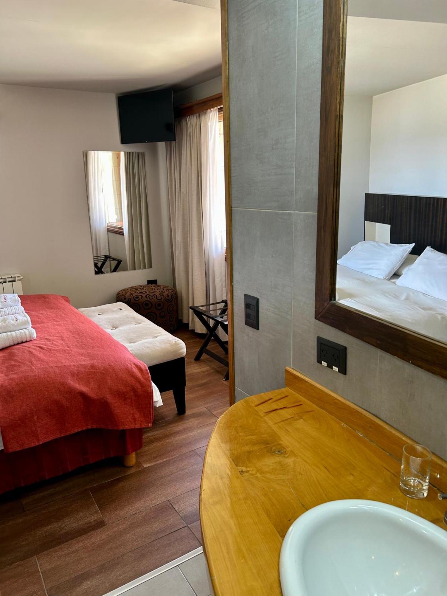 Bahia Paraiso Apart & Suites San Carlos de Bariloche Exteriér fotografie